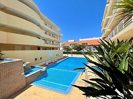 Vilamoura Central 6 With Pool by Homing