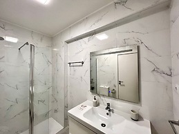 Tavira Central by Homing