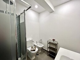 Lagos Ocean Breeze by Homing