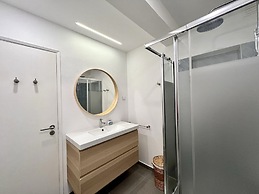 Lagos Ocean Breeze by Homing