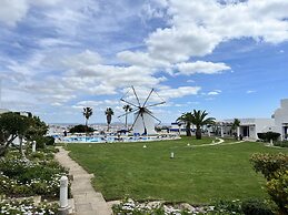 Albufeira Sunset With Pool by Homing