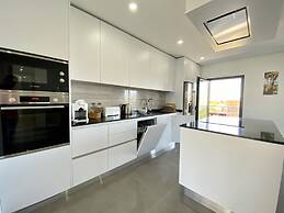 Tavira Grand Balcony With Pool by Homing