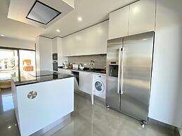 Tavira Grand Balcony With Pool by Homing