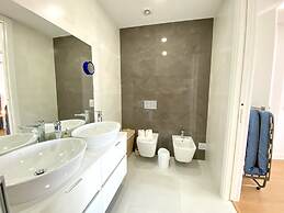 Tavira Grand Balcony With Pool by Homing