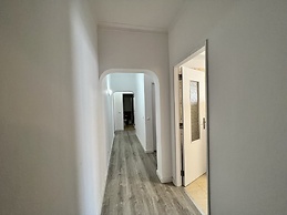 Portimão Central by Homing