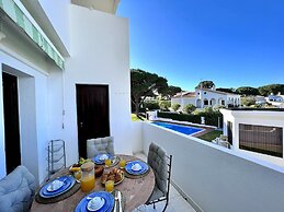 Vilamoura Brightness With Pool by Homing