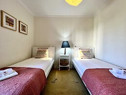 Vilamoura Brightness With Pool by Homing