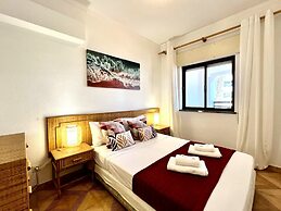 Vilamoura Palm Tree With Pool by Homing