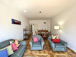 Vilamoura Palm Tree With Pool by Homing