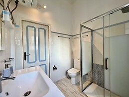 Olhão Historical House by Homing