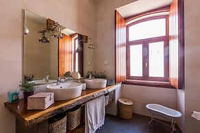 Pêra Vintage Villa With Pool by Homing