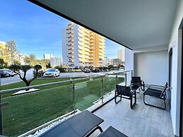 Praia DA Rocha Twins 1 With Pool