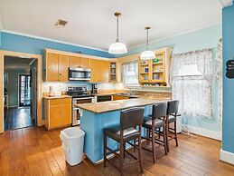 Christy's Beachcomber