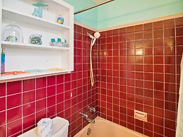 Christy's Beachcomber