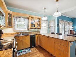 Christy's Beachcomber