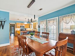 Christy's Beachcomber