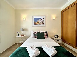 Carvoeiro Terrace by Homing