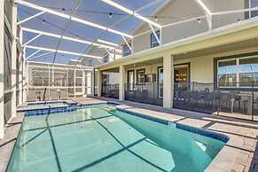 9BED The Goof within 8 miles to Disney