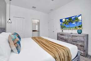 9BED The Goof within 8 miles to Disney