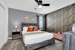 9BED The Goof within 8 miles to Disney