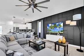 9BED The Goof within 8 miles to Disney