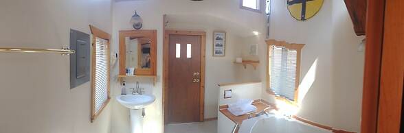 Iron Horse Inn Bed & Breakfast