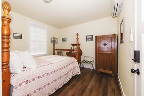 Iron Horse Inn Bed & Breakfast