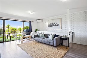 WINDARRA- ALEX HEADLAND FAMILY HOLIDAY