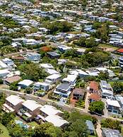 WINDARRA- ALEX HEADLAND FAMILY HOLIDAY
