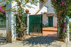 Friendly Family Apartment at Ischia