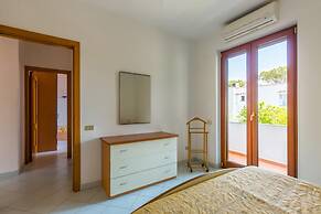 Friendly Family Apartment at Ischia