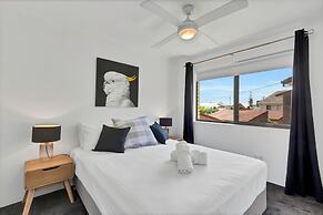 HACIENDA- CANAL VIEWS AND COMFORT