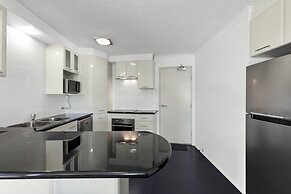 HACIENDA- CANAL VIEWS AND COMFORT