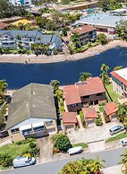 HACIENDA- CANAL VIEWS AND COMFORT