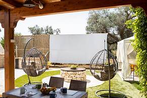 Trullo Nonna Netta con Piscina Idromassaggio e Area Giochi