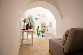 Trullo Nonna Netta con Piscina Idromassaggio e Area Giochi