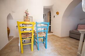 Trullo Nonna Netta con Piscina Idromassaggio e Area Giochi