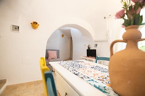 Trullo Nonna Netta con Piscina Idromassaggio e Area Giochi