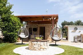 Trullo Nonna Netta con Piscina Idromassaggio e Area Giochi