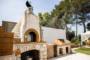 Trullo Nonna Netta con Piscina Idromassaggio e Area Giochi