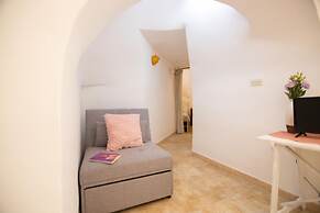 Trullo Nonna Netta con Piscina Idromassaggio e Area Giochi