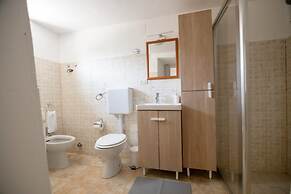 Trullo Nonna Netta con Piscina Idromassaggio e Area Giochi