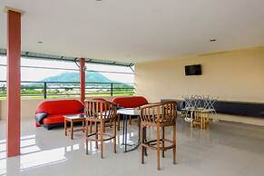 OYO Life 2966 Hotel Atriaz