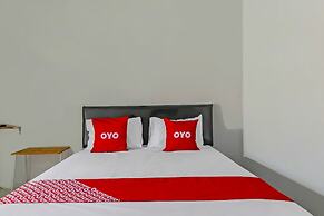 OYO 90809 Homestay Black Pink Merah Jambu Syariah