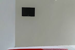 OYO 90809 Homestay Black Pink Merah Jambu Syariah