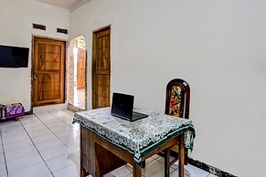 OYO 92267 Nurul Homestay Syariah