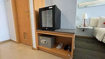 Luminor Hotel Metro Indah-Bandung by WH