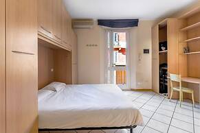 Bright Studio With Balcony by Wonderful Italy