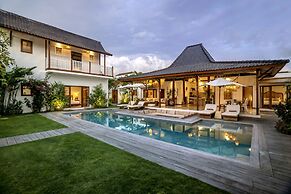Villa Loma by Alfred in Bali