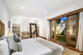 Villa Loma by Alfred in Bali